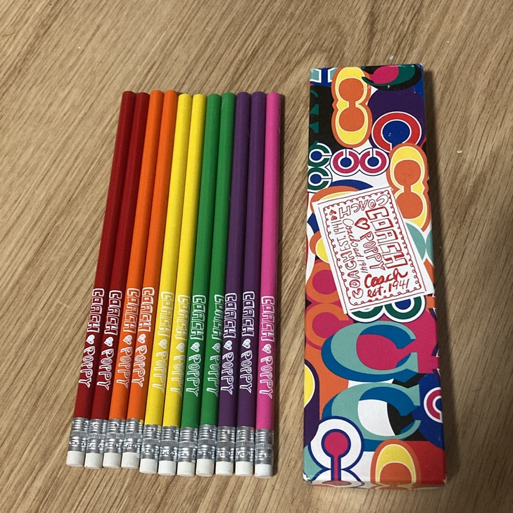 Coach Poppy Set of pencils - missing one pink